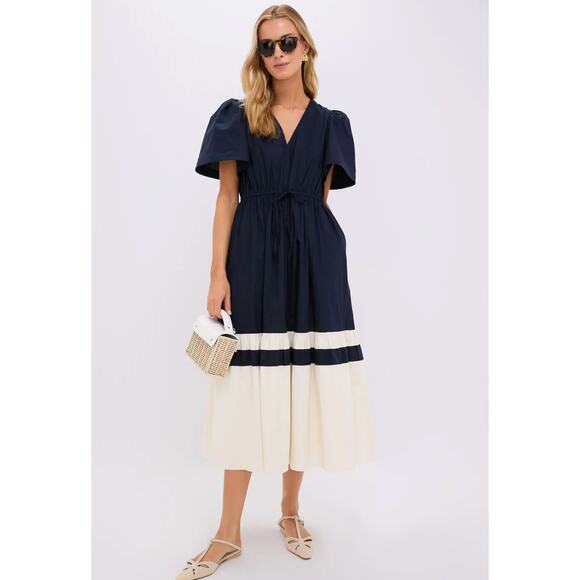 Tuckernuck Dresses & Skirts - Tuckernuck Mitchell Dress Womens Medium Short Sleeve Pockets Flowy Casual